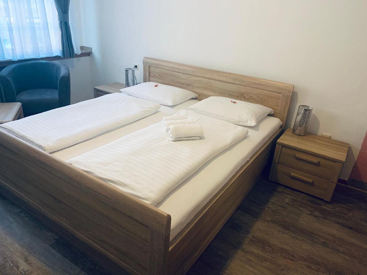 Hotel Brauhaus Zur Krone Bergheim  Luaran gambar
